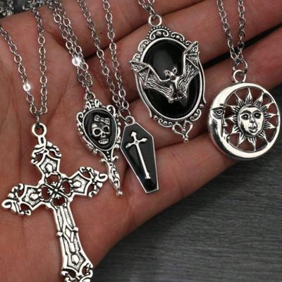5pcs Set Punk Rock Relief Bat Skull Sun Cross Coffin Pendant Necklace for Men Women Friend Halloween Y2K Gothic Jewelry Gift