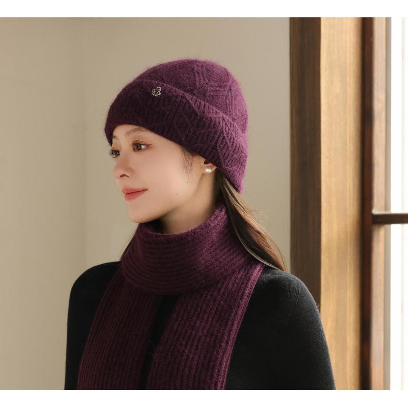 Outdoor Hat for Women in Autumn and Winter Fashionable and Versatile Plus Velvet Mom Hat Casual Cold Proof Woolen Hat Neck Warm Suit