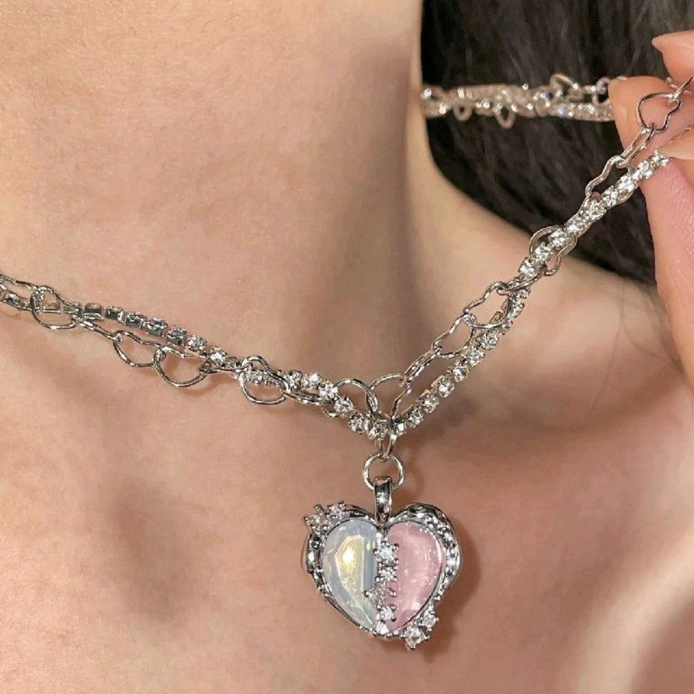 Heart Pendant Necklace Shiny Rhinestone Clavicle Chain Creative Chain Necklace  Fashion Jewelry 03