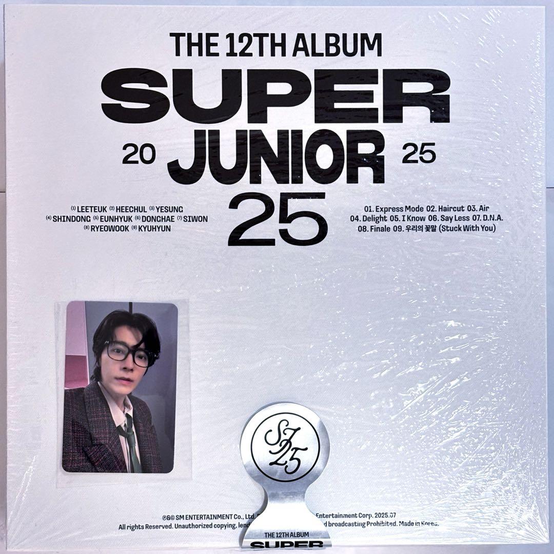 

[USED] No sticker SUPER JUNIOR 25 25ver. Donghae
