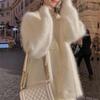 Suéter Cardigan de Meio Comprimento em Mohair Macio e Veludo de Visão Feminino Outono e Inverno Novo Solto Gola V Muito Feérico Top de Malha Casaco