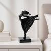 Weibliche Tänzerin Skulptur Moderne Tanzfigur mit Rechteckigem Sockel Flach