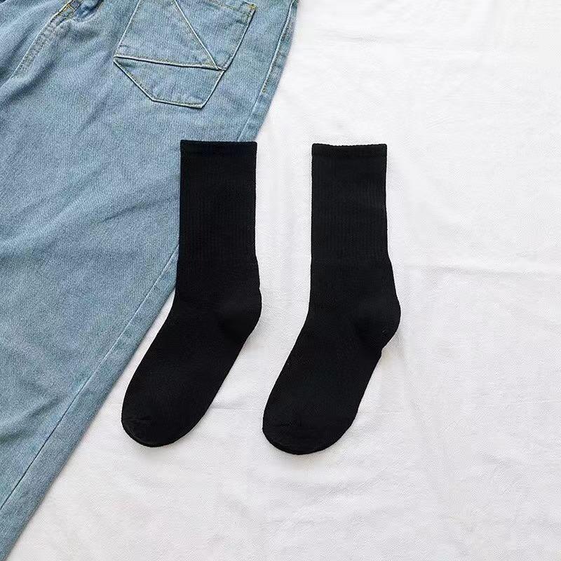 5 Paar weiße Damensocken aus Baumwolle im Harajuku-Stil im koreanischen Stil für Mädchen und Jungen, Mittelrohrsocken für die Schule