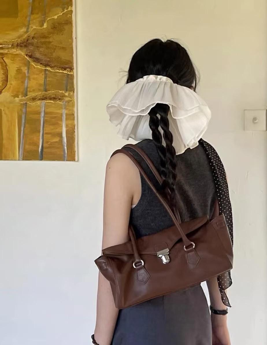 

Корейский INS Высокочувствительная Установка Овчина Маленький Пакет Фургона 25 Новый Ретро Одинарная Кожаная Ручка Нижняя Прострочка Пакет 30×14×10cm кофейный