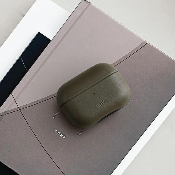 Uniq Etui Terra Airpods Progenuine Leather Oliwkowy/Olive
