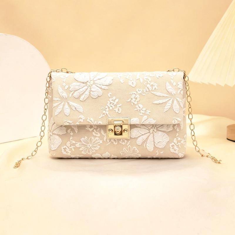 Fashion Embossed Floral Crossbody Bag Gold Chain Shoulder Strap Turn Lock Closure for Weekend Travel Outdoor