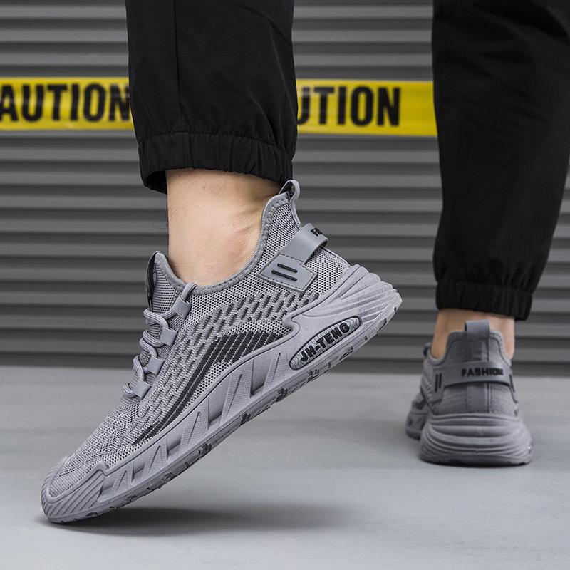 Men's Plus Size Minimalist Casual Sneakers – Trendy, Breathable, and Lightweight Running Shoes