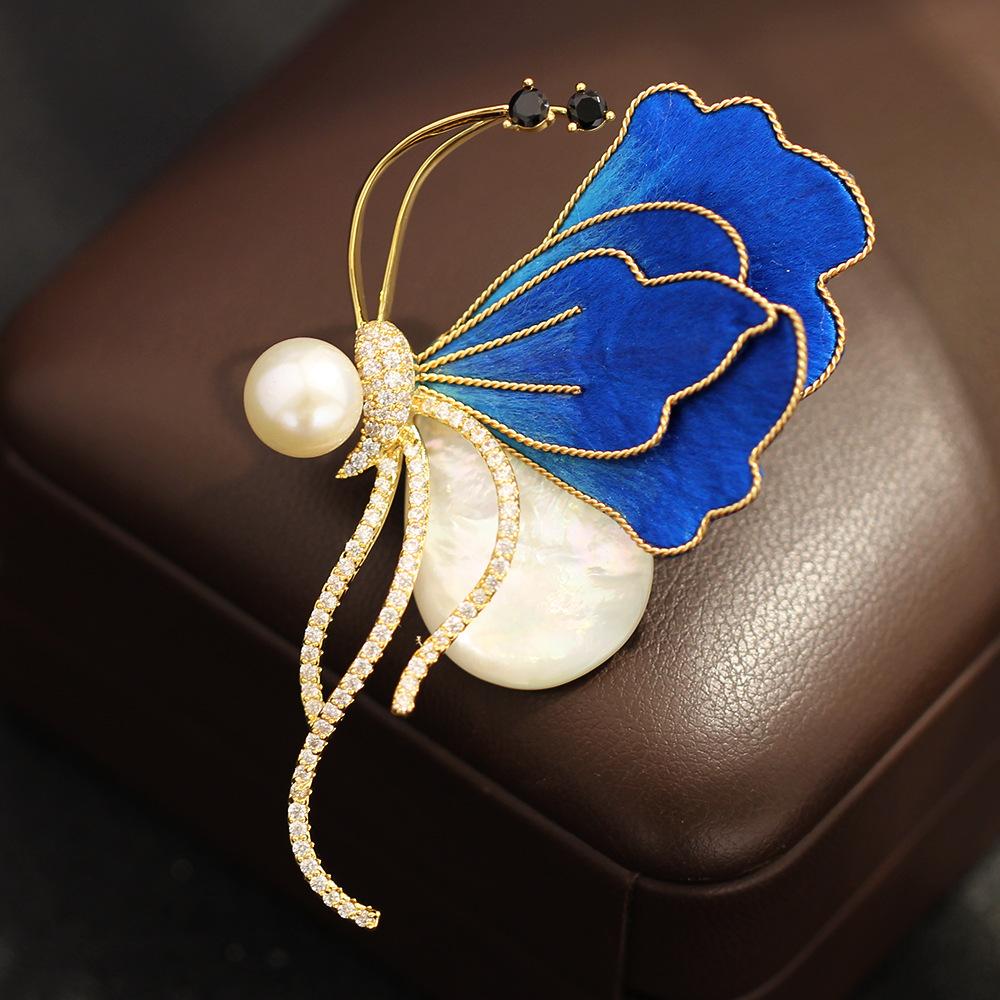 Китайская высококлассная нишевая синяя эдельвейс ремесленная брошь-бабочка натуральный жемчуг-перламутр насекомое булавка аксессуары