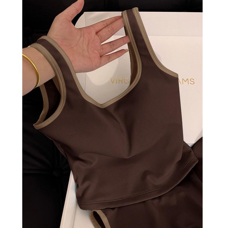 Contrasting color design yoga suit two-piece set women's chest pad vest drawstring shorts Pilates training set
