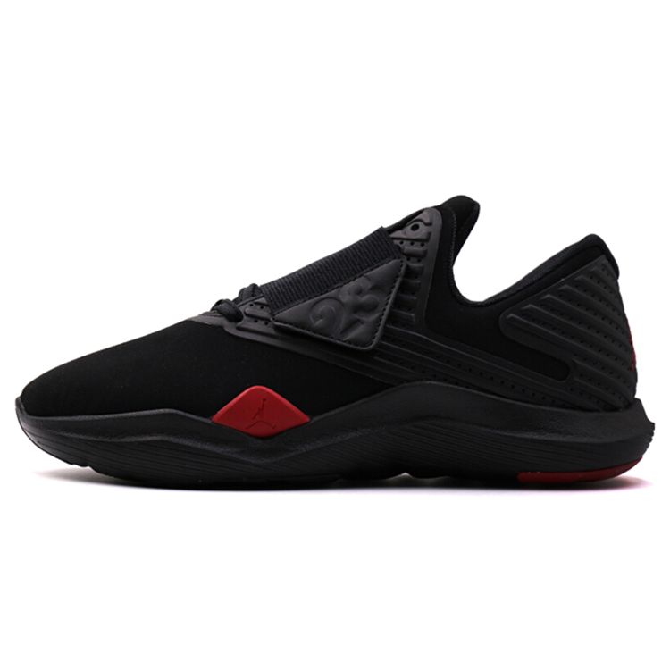 

Мужские кроссовки Air Jordan Relentless Bred Black Dandelion-Varsity-Red AJ7990-003