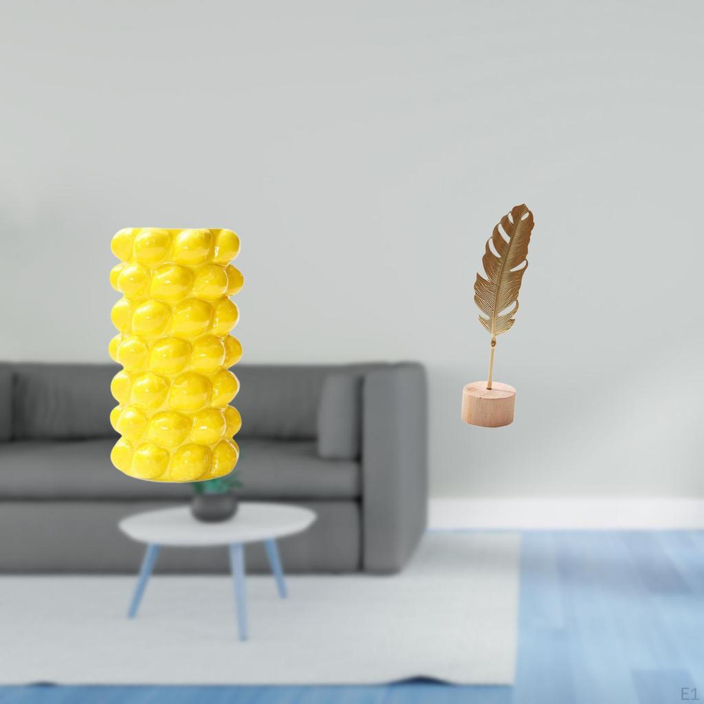 Porcelain Flower Vase And Metal Sculpture Creative Tabletop Ornament for Living Room Party Home
