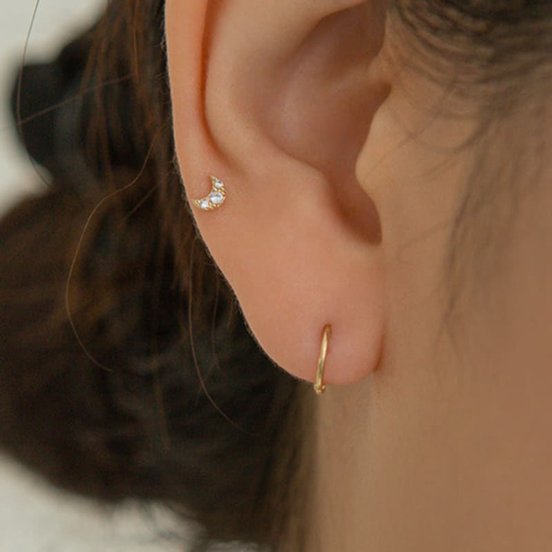 LUNNE 14k Nail Moon Mini Cubic Piercing Earrings (14k Gold) S15