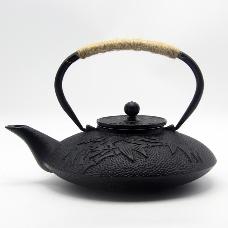 European Style Enamel Cast Iron Teapot with Flat Bamboo Design