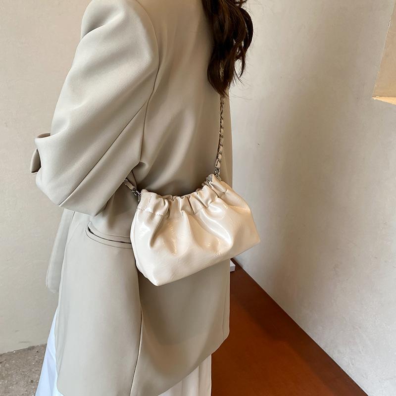 Premium sense niche bag women's summer 2025 new fashion chain messenger bag versatile pleated bucket bag