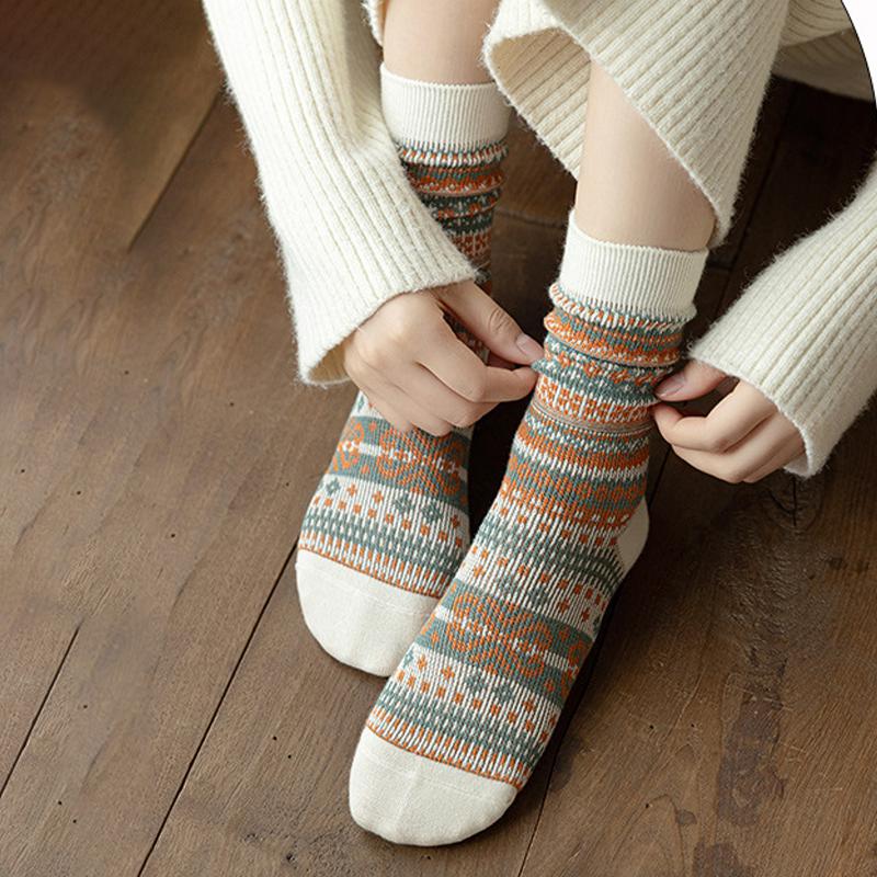 Japanese Retro Ethnic Style Maillard Fair Island Warm Knitted Socks For Women