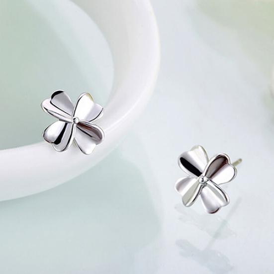 Women Cute Flower Earrings Faux Silver Ear Studs Wedding Jewelry