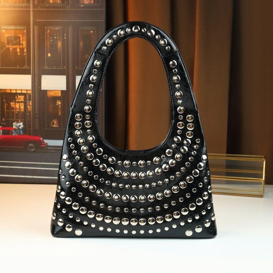Heavy Industry Rivet Handheld Shoulder Bag 2026 New Personalized Trendy and Fashionable Style Underarm Bag