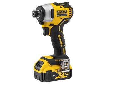 Utensile a Batteria Avvitatore a Percussione DeWalt per Foratura e Avvitatura Senza Spazzole Compatto e Leggero Due Avvitatori DCF809P2, [Esclusiva Online] Motore, Design,