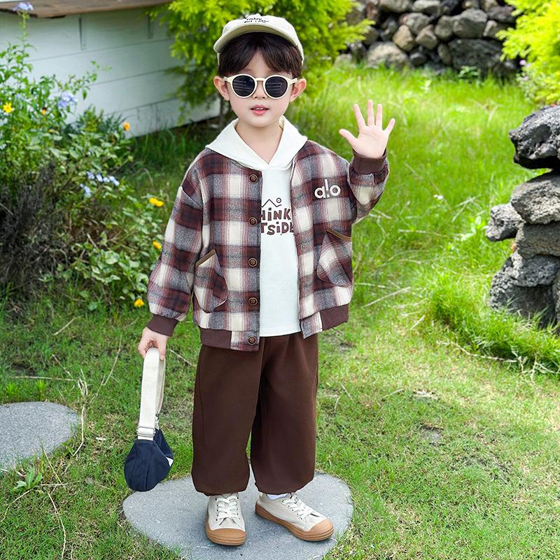 

2025 Autumn Boys Korean Style Three-Piece Set: Fashionable Baby Sweatshirt & Coat 120cm