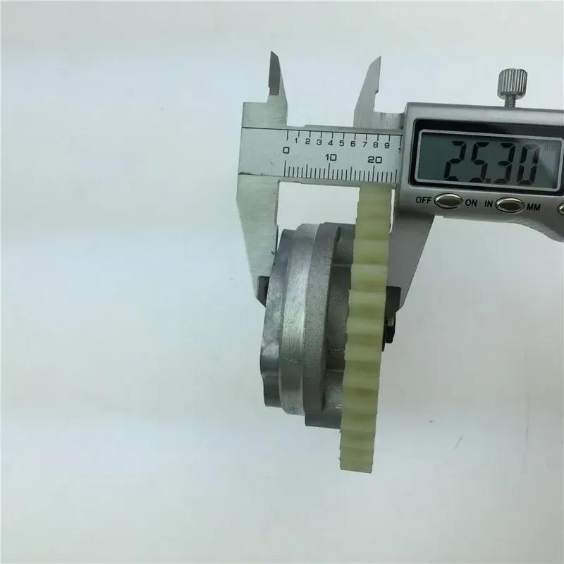 For Zongshen cb250 whiteboard engine oil pump zongshen engine 250 oil pump engine oil pump gear