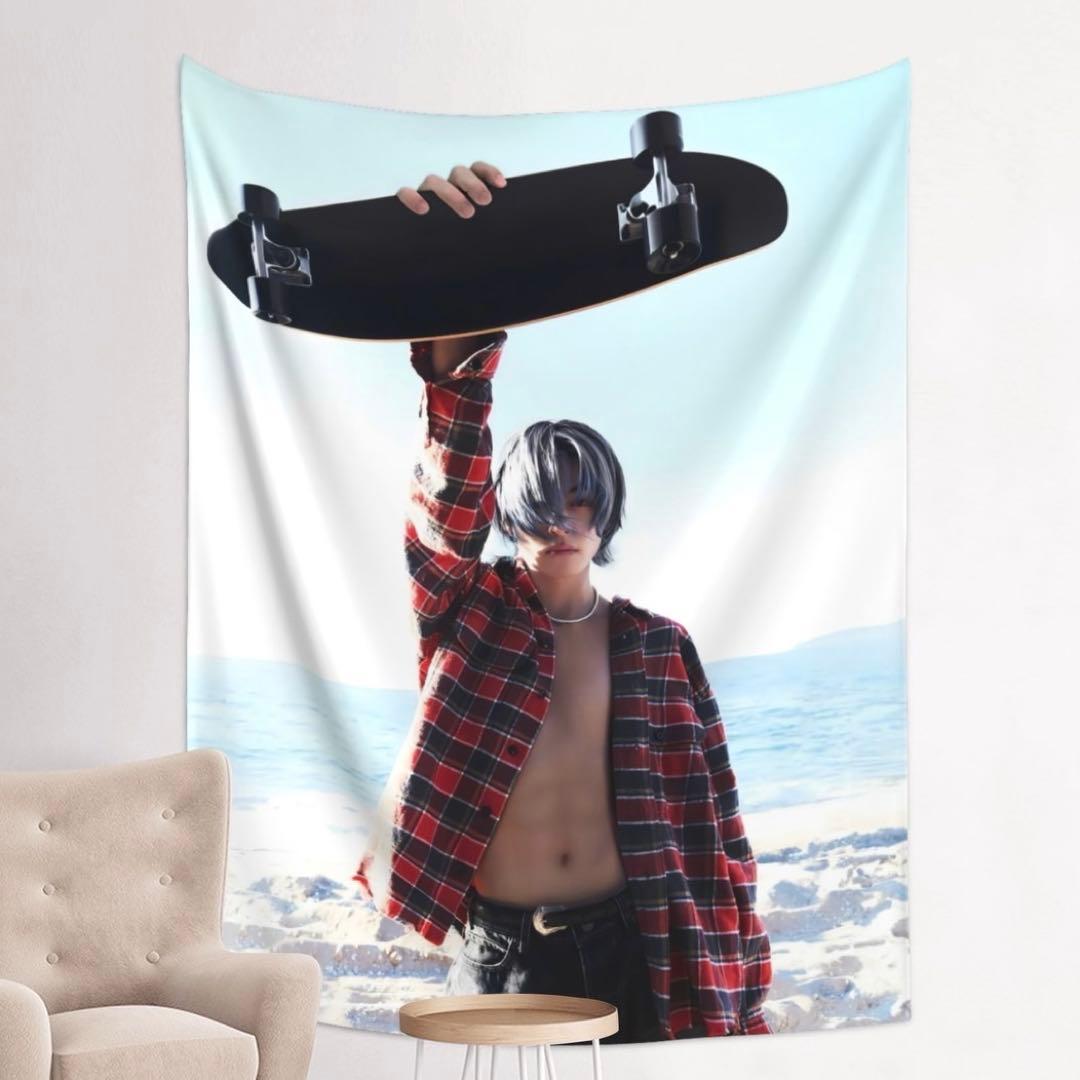 

[USED] BTS Tapestry BAZAAR Taehyung V V