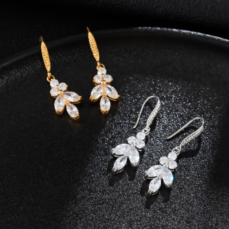 Fashion Small Fresh Ear Hook Copper Inlaid Zircon Women's Earrings High-end Elegant Temperament Stud Earrings Versatile Jewelry