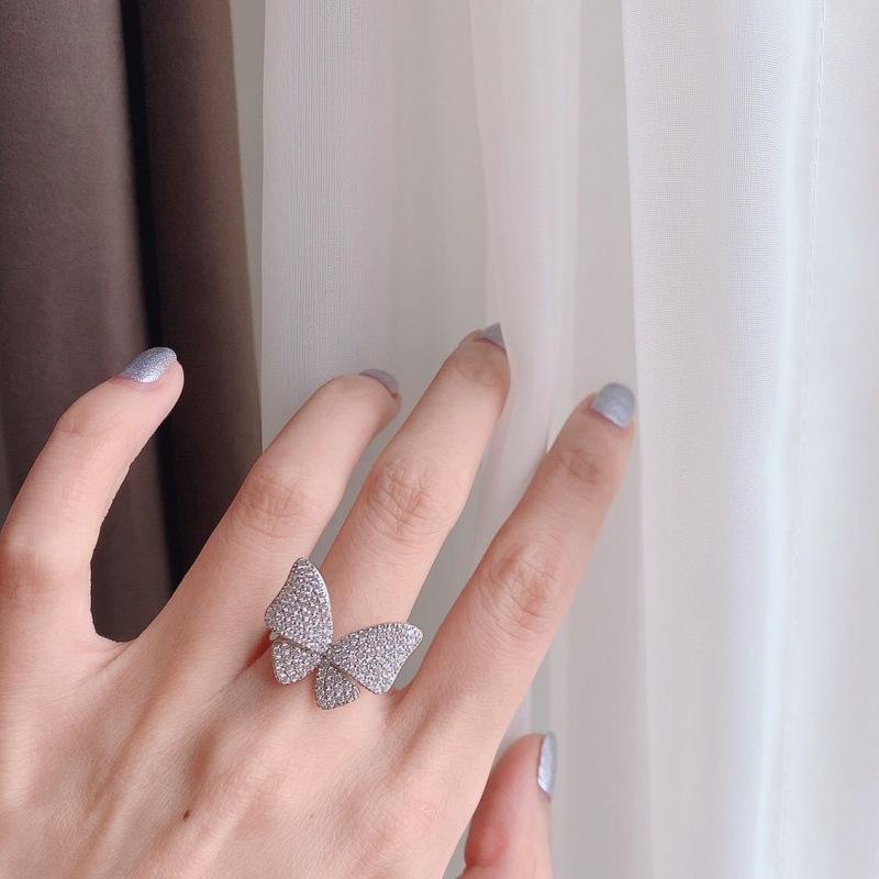 High-End Sparkle Diamond Butterfly Fairy Ring for Women – Trendy, Fashionable Luxury Accessory Adjustable Open