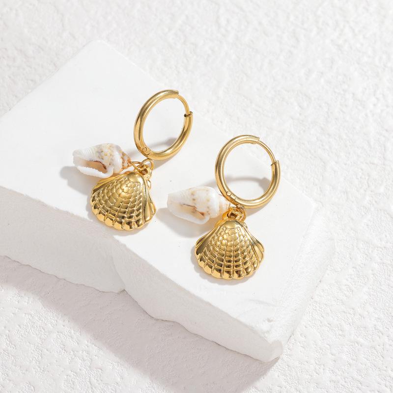 Elegant 18k Gold Titanium Steel Starfish & Seashell Earrings - Luxury Vacation Style