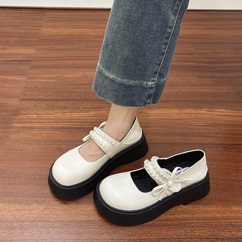 Foreign fashion small leather shoes women's 2025 summer new pearl princess shoes British style buckle jk with skirt single shoes