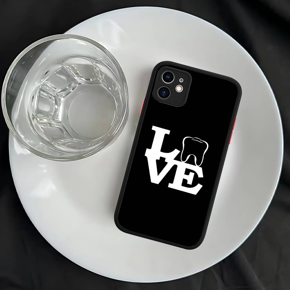

The Dentist Tooth Matte Transparent Phone Cover For IPhone Case 16 15 14 13 12 11 Pro Max X XS Max Plus iphone 15