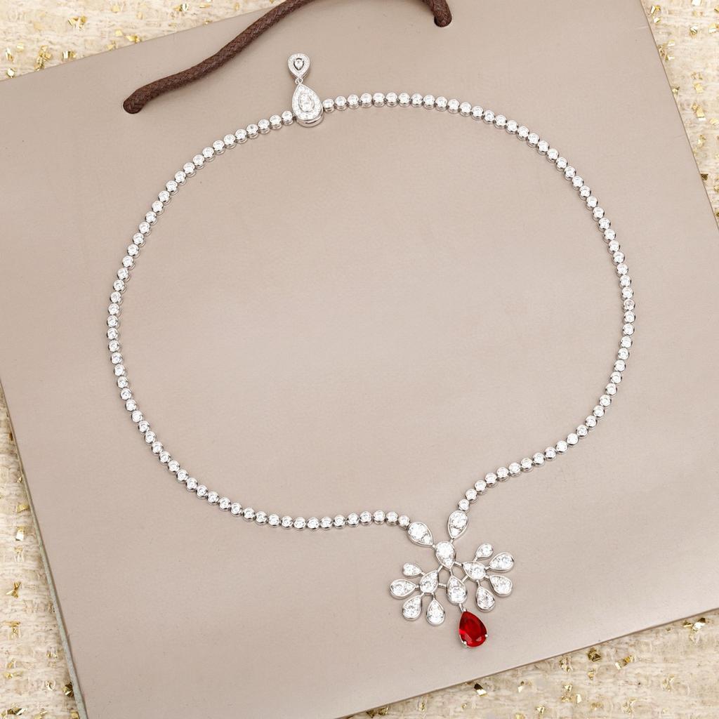 Hot Brand Vintage Water Drop Necklace Luxury Jewelry For Women Designer Pendant Elegance Pure 925 Sliver Party Diamond Necklaces