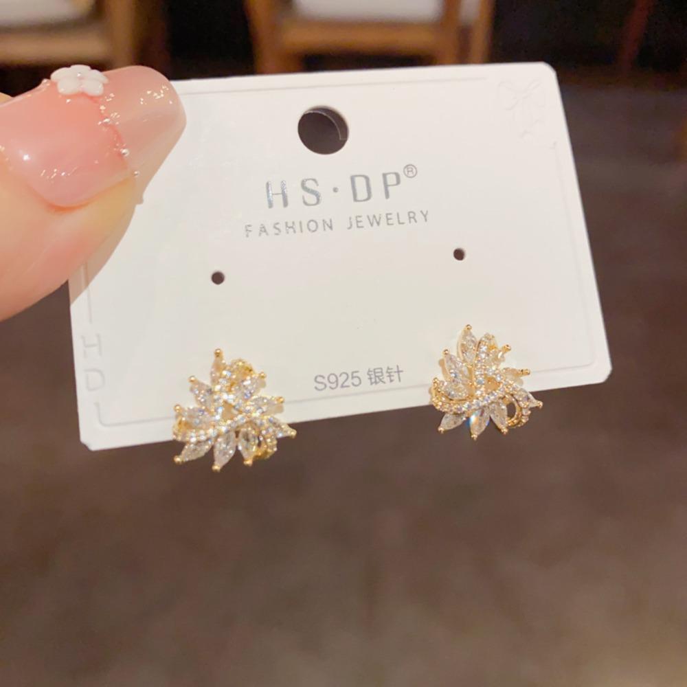 Micro Inlaid Zircon Cross Triangle Earrings Are Exquisite, Fashionable, Compact, and Versatile with a Design Sense