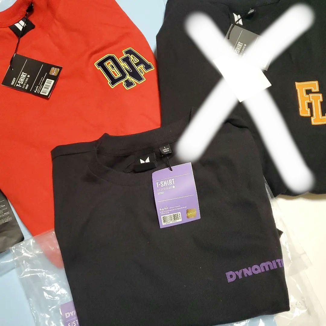 

[Б/У] Футболка BTS MDYNAMITE DNA