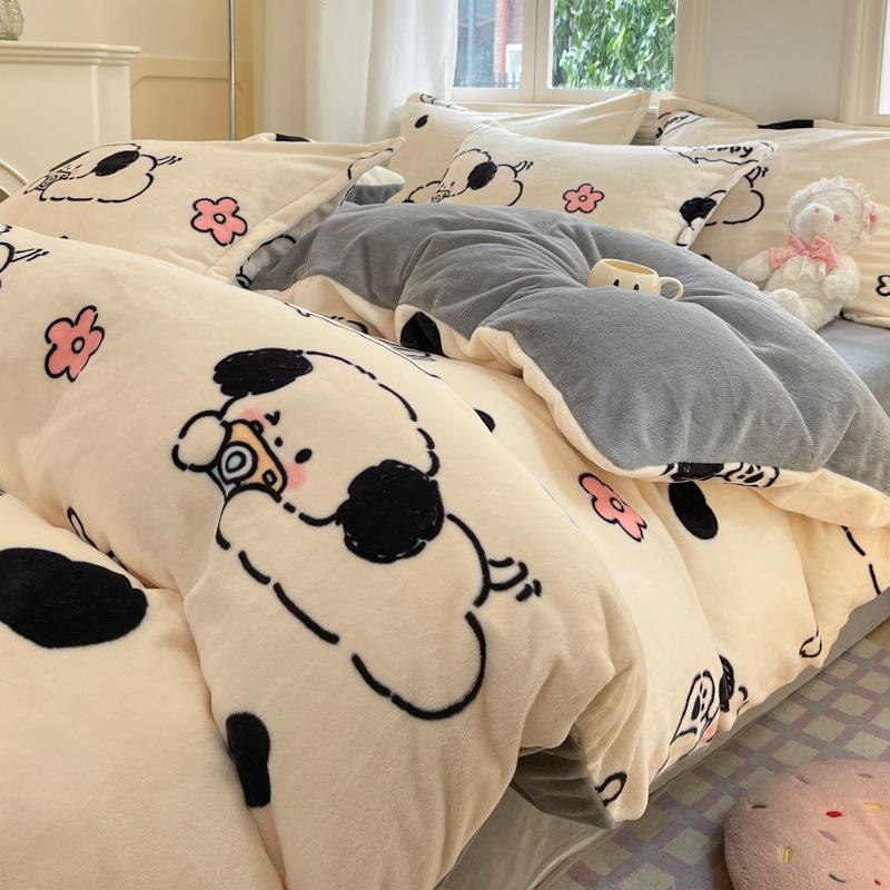 Verdicktes Milchfleece Vierteiliges Set Mädchenherz Korallenfleece Bettlaken Bettbezug Bettwäsche Fleece Bettbezug