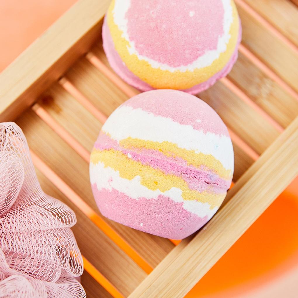 Day Spa Cosmic Bath Bomb_La Vie En Rose_AR0722039
