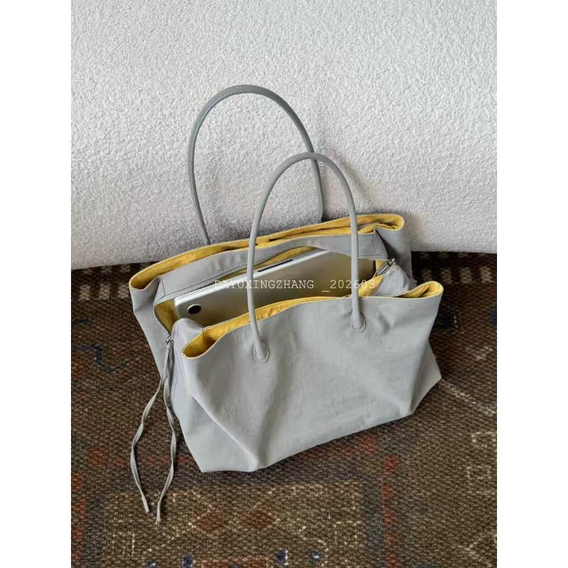 Niche design bag women s new spring and summer nylon cloth shoulder underarm bag large capacity commuter tote bag tide