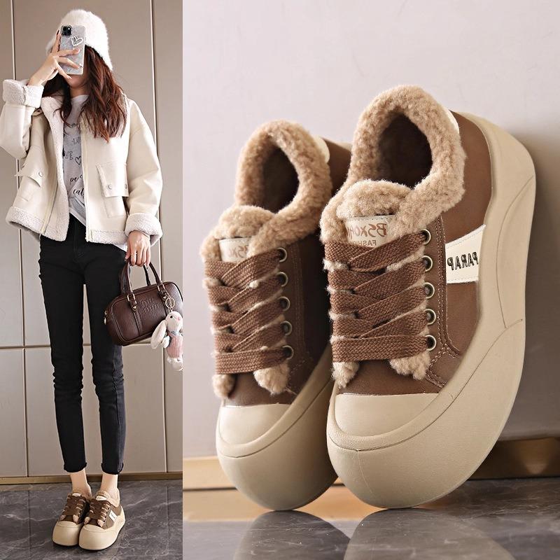 Super Soft Ugly Cute Big Head Board Shoes Women's Velvet 2 Winter Lamb Velvet Warm Thick Sole Sports and Leisure