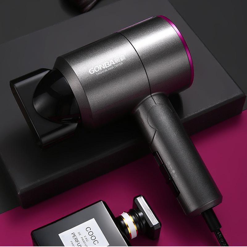 

Компактный фен для общежития мощностью 500 Вт — бережный к волосам, удобный для студентов, портативный дизайн 500W темно-серого