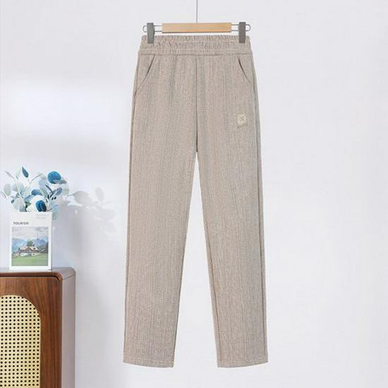 Plus Size Women's Velvet-Soft Elastic Waist Straight-Leg Pants - Warm, Loose Fit for Middle-Aged and Elderly