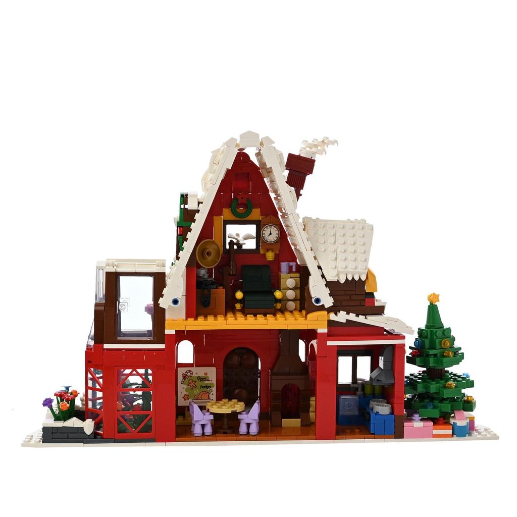 Toy Shop Christmas Chalet Brick Building Set Age 6+