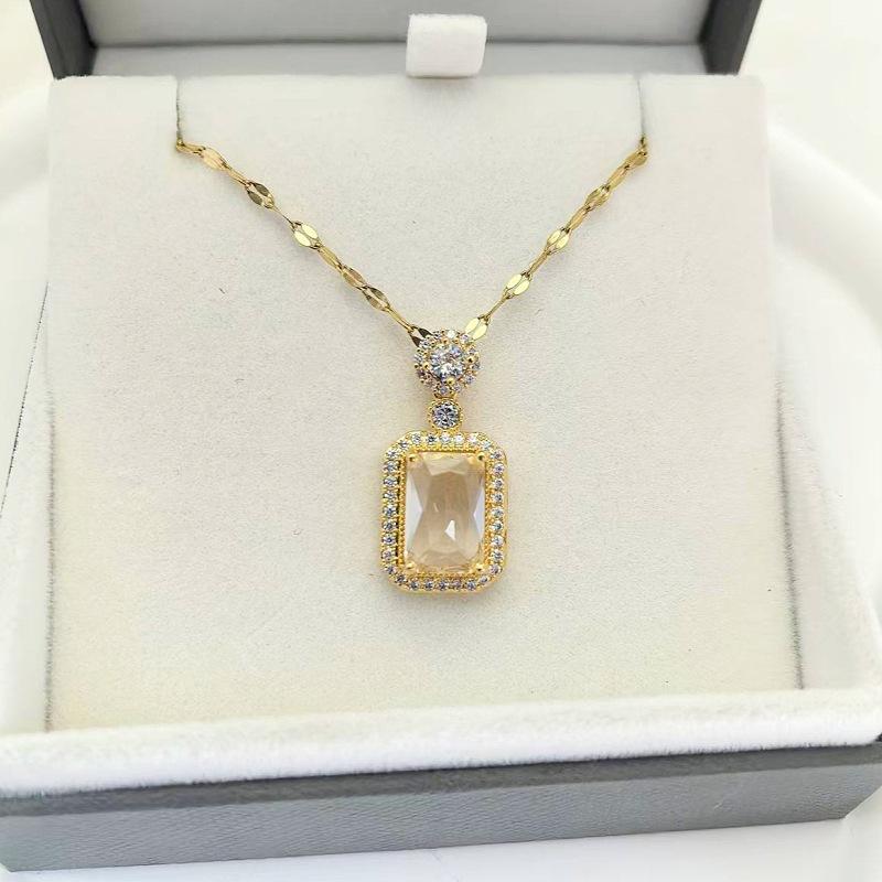 1 Pcs Women’s Clavicle Chain Elegant Copper Pendant with Emerald Glass Inlay Minimalist Steel Fashion Accessories белый