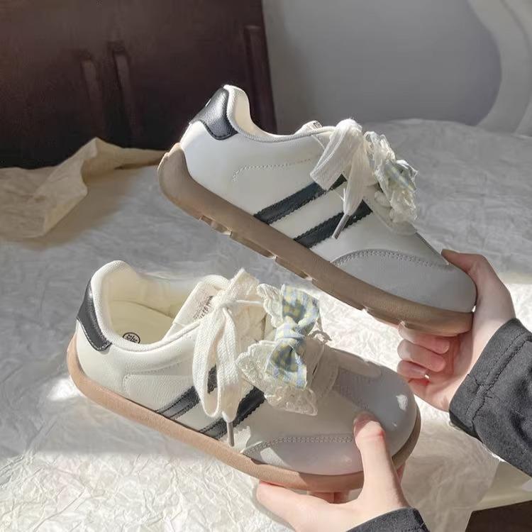 Factory direct sales high-value versatile board shoes women's 2025 new spring platform white shoes sweet German training shoes tide