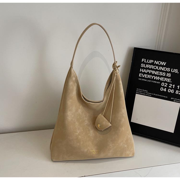 2025 Autumn/Winter Versatile Work Commute Shoulder Bag & Trendy Underarm Bucket Handbag