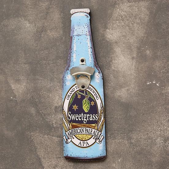 Wall Bottle Opener Beer Bottle Shape Wall-mounted Graffiti Artistic Decoration Iron Restaurant Wall Bottle Opener for Restaurant