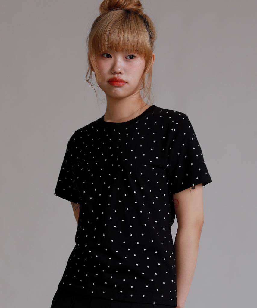 LIKE THE MOST Dot Point Regular Short Sleeve T-Shirt_Black