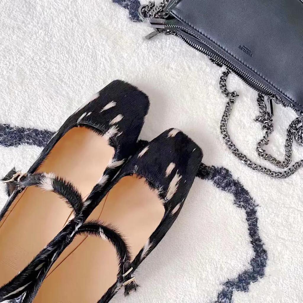 Mary Jane Women's Shoes Fashionable High-end Spot Polka Dot Horsehair Flat Bottom One-word Buckle Belt Middle Heel Light Mouth Single Shoes Square He