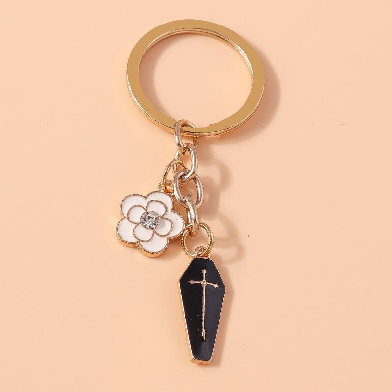

Gothic Alloy Cross Coffin Key Chain Steampunk Keyring Pendant for Car Key Holder Men Women Handbag Decor Jewelry Gift
