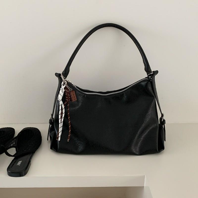 IELGY Retro Large-Capacity Commuter One-Shoulder Underarm Portable Tote Bag