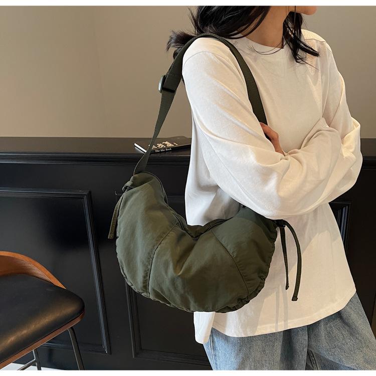 Bag women's summer new large-capacity dumpling bag simple fashion retro niche solid color shoulder bag