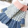 2025 New Touch Screen Winter Warm Knitted Gloves Women's Checkerboard Plaid Plaid Color Matching Wool Gloves Wholesale